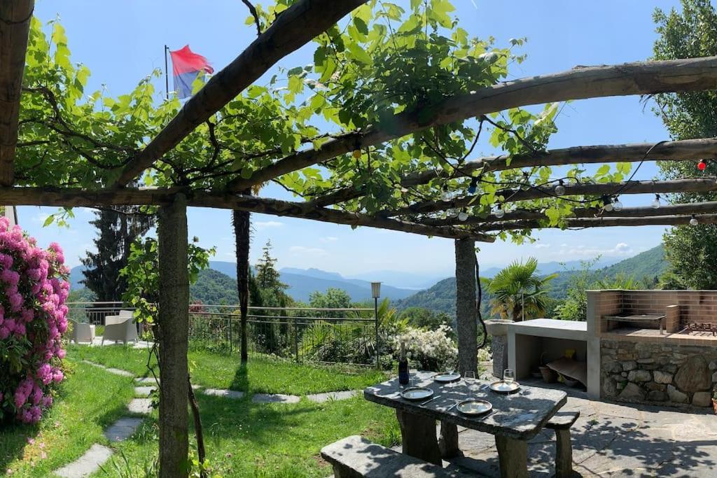 Il Bell'ovile, Bellissima Nel Verde, Con Privacy Garantita Villa